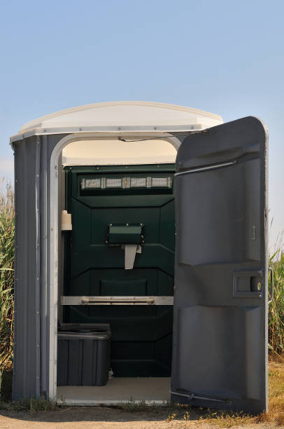 Portable Toilet Options We Offer in Ben Bolt, TX